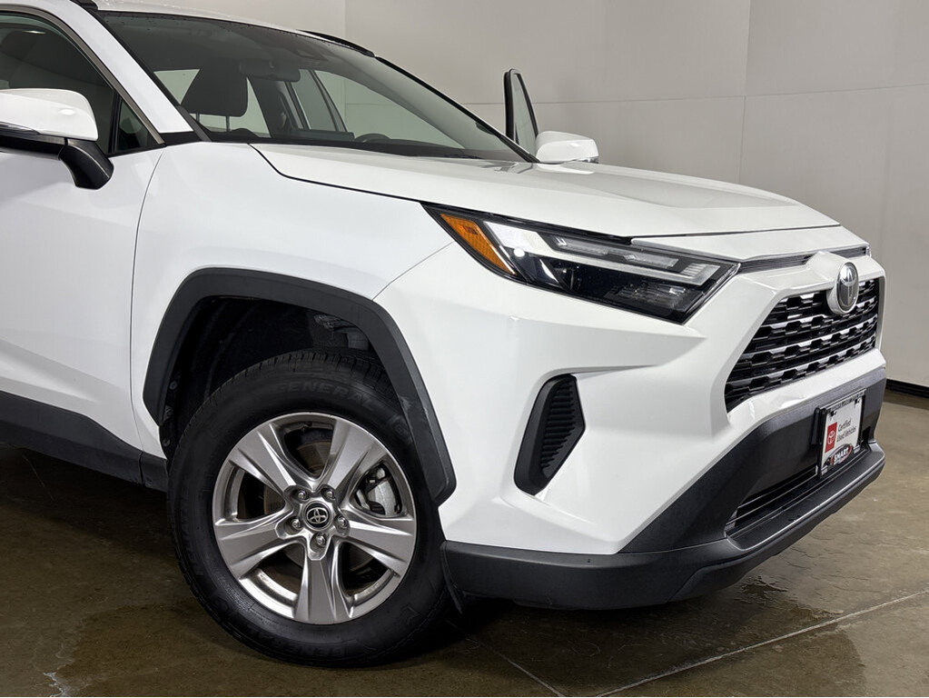 2022 Toyota RAV4 Located at Smart Motors Toyota slide-image
