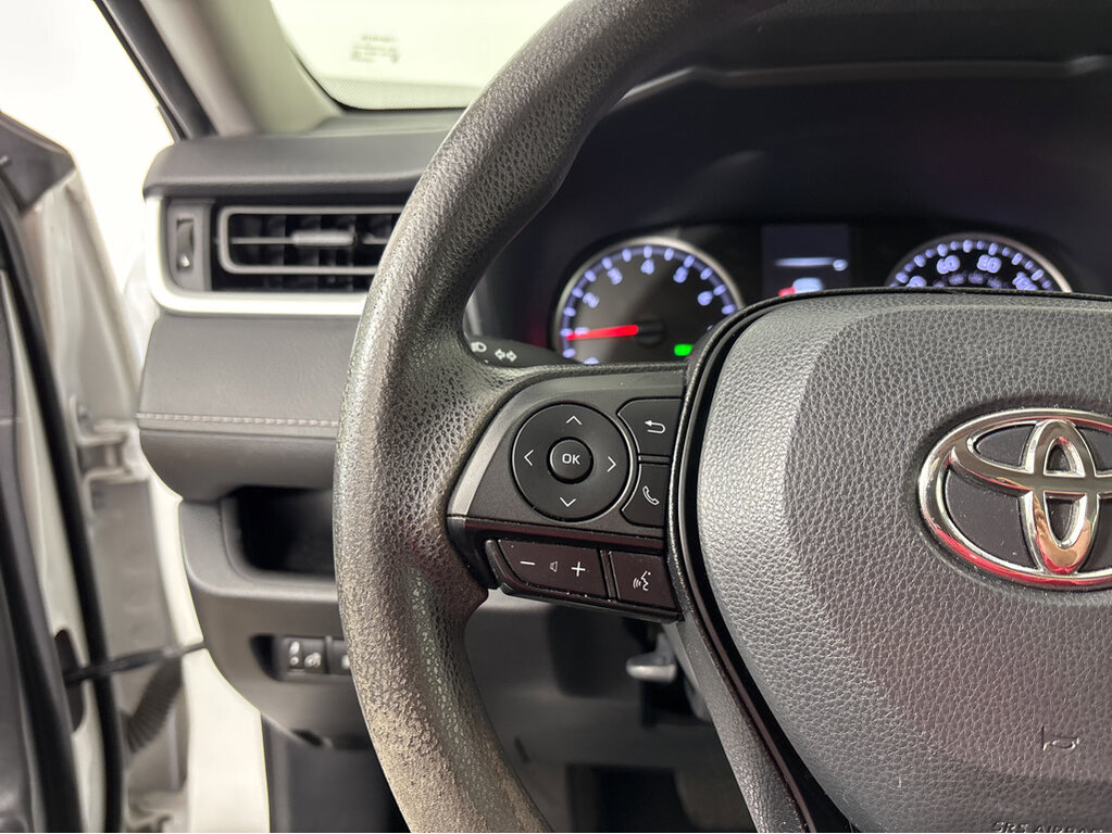 2022 Toyota RAV4 Located at Smart Motors Toyota slide-image