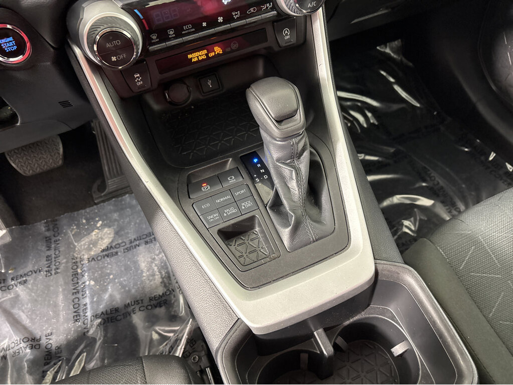 2022 Toyota RAV4 Located at Smart Motors Toyota slide-image