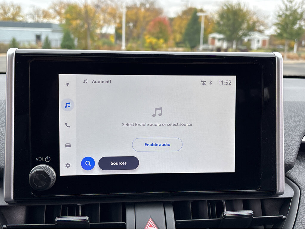 image-5 2025 Toyota RAV4