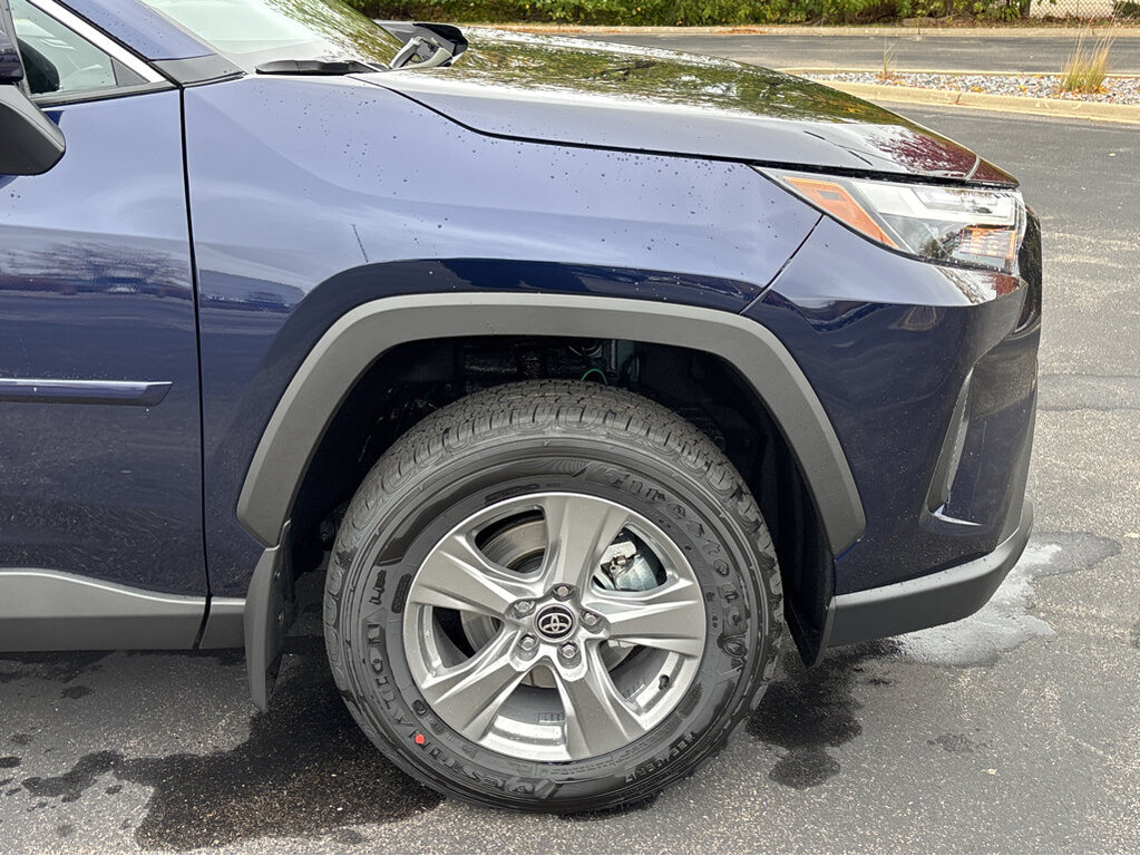 image-8 2025 Toyota RAV4