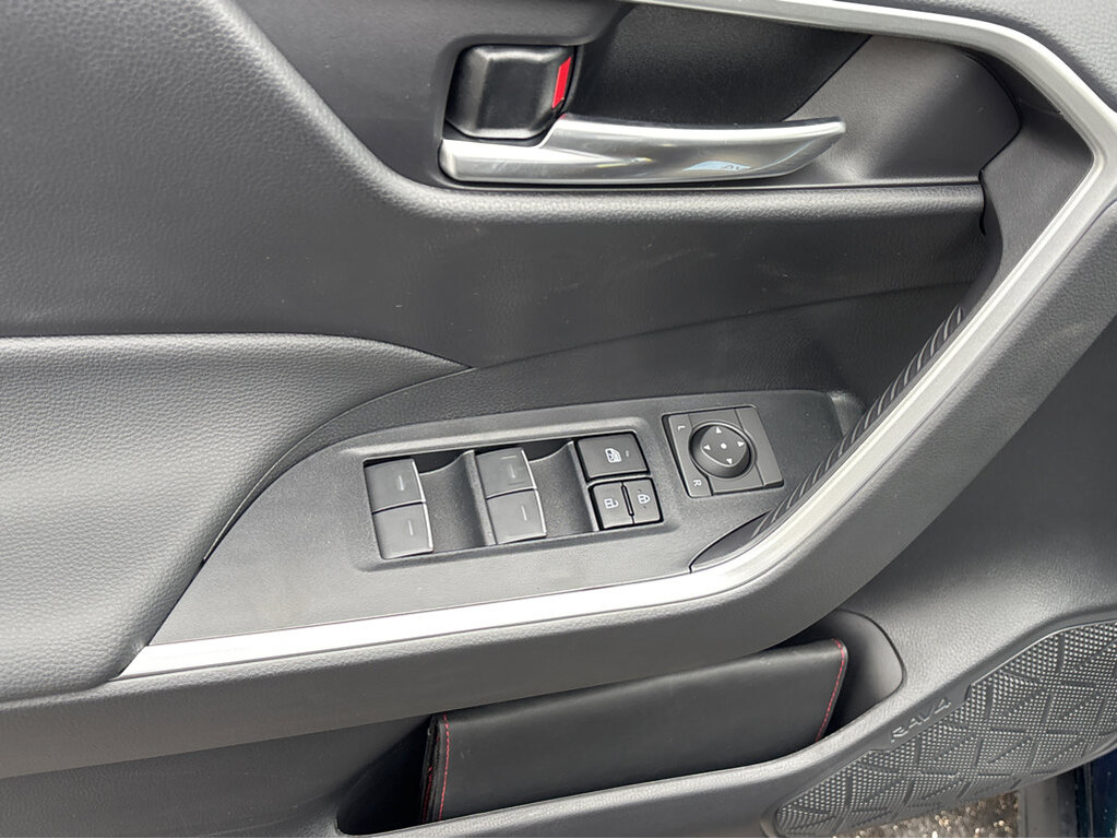 image-25 2025 Toyota RAV4