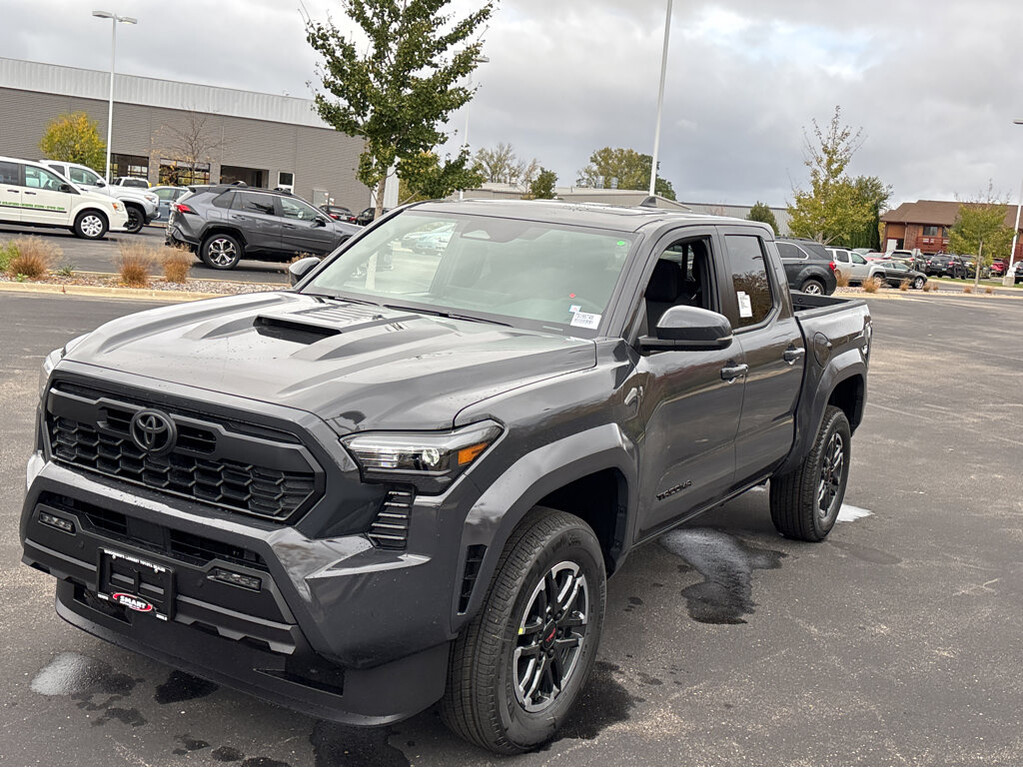 image-9 2025 Toyota Tacoma