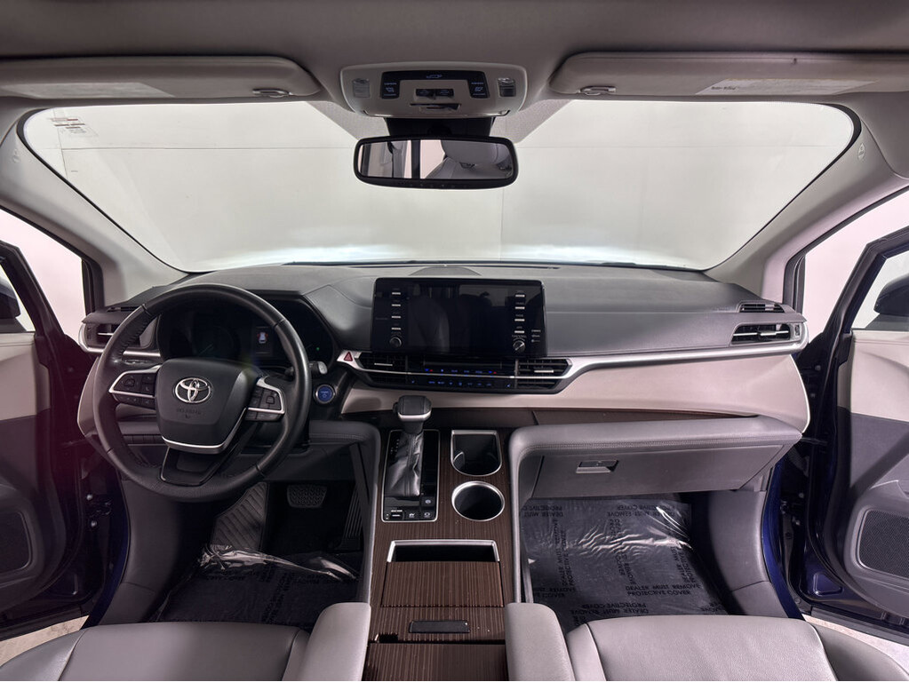 image-3 2022 Toyota Sienna