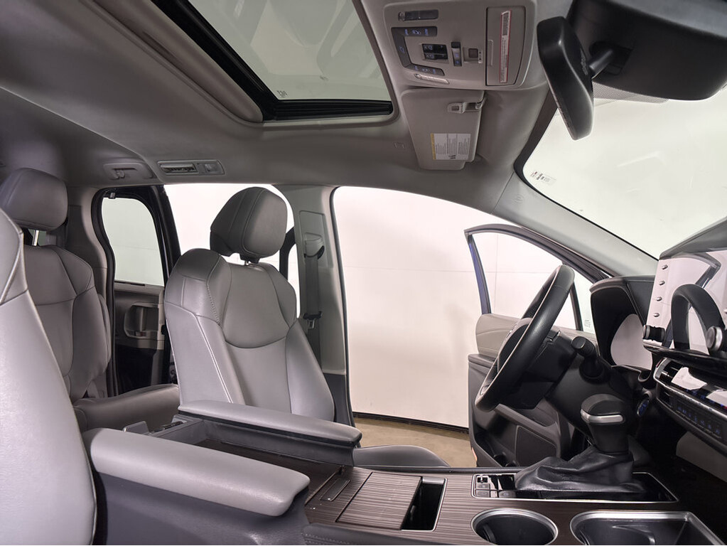 image-25 2022 Toyota Sienna