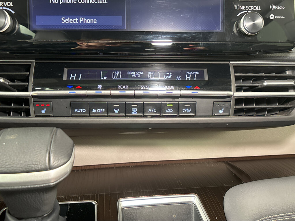 image-26 2022 Toyota Sienna