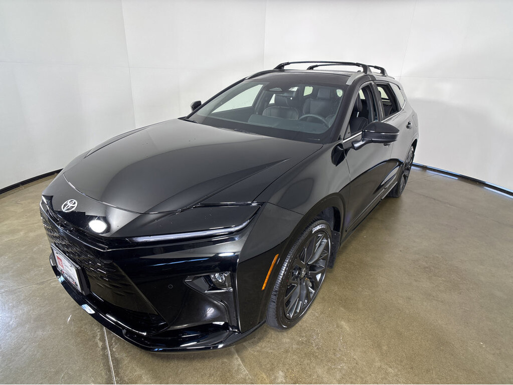 2025 Toyota Crown Signia Located at Smart Motors Toyota slide-image