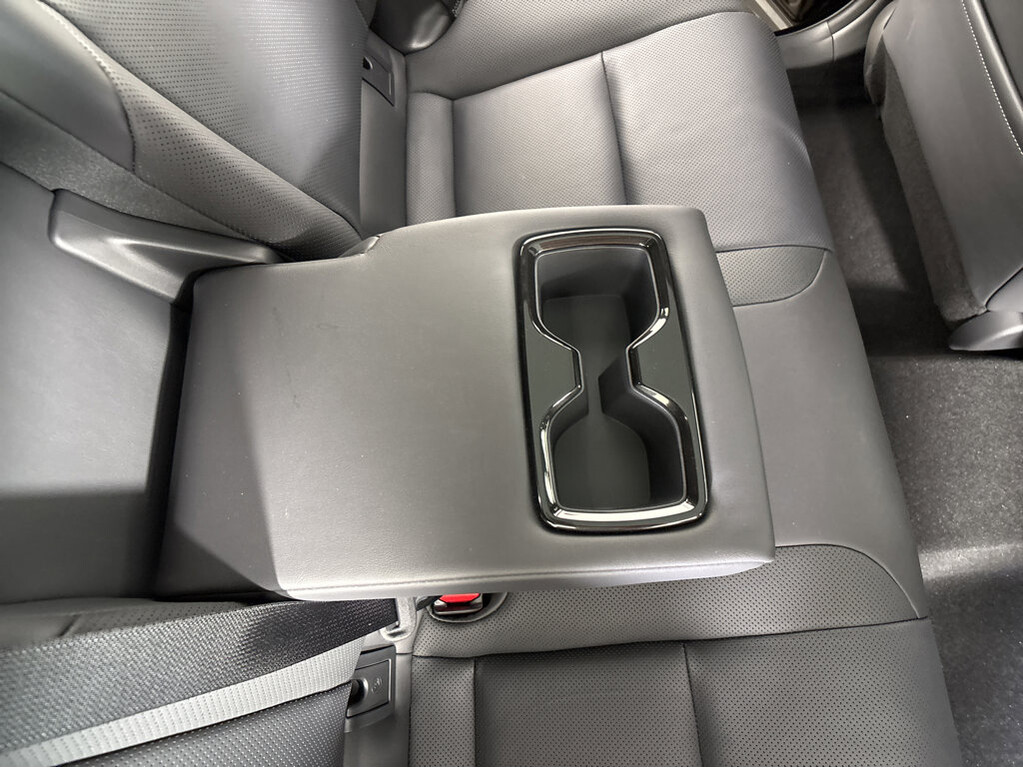 2025 Toyota Crown Signia Located at Smart Motors Toyota slide-image