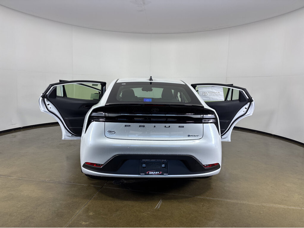 image-12 2026 Toyota Prius Plug-In Hybrid