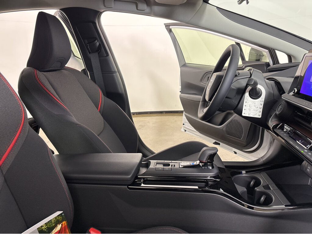 image-27 2026 Toyota Prius Plug-In Hybrid