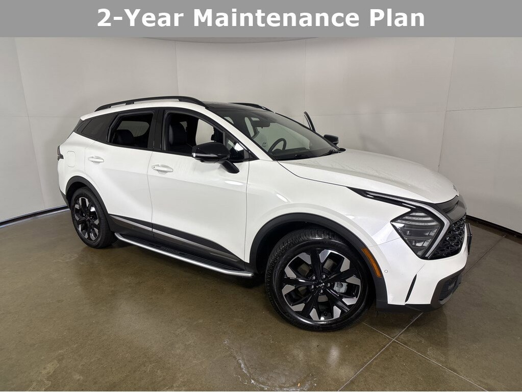 2023 Kia Sportage plug-in hybrid Located at Smart Motors Toyota slide-image