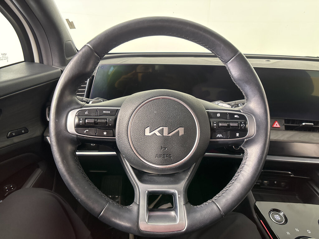 2023 Kia Sportage plug-in hybrid Located at Smart Motors Toyota slide-image