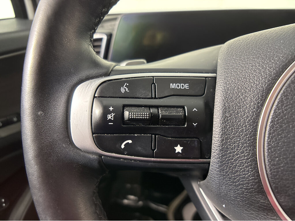 2023 Kia Sportage plug-in hybrid Located at Smart Motors Toyota slide-image