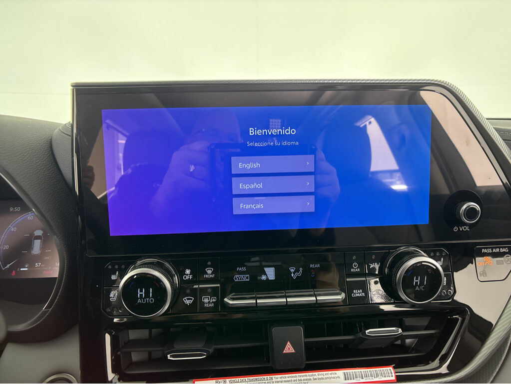 image-5 2026 Toyota Highlander