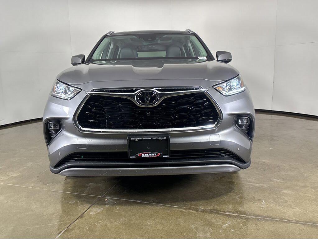 image-7 2026 Toyota Highlander