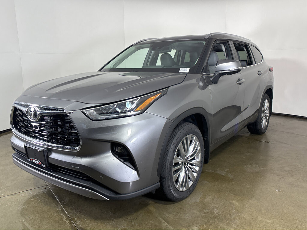 image-9 2026 Toyota Highlander