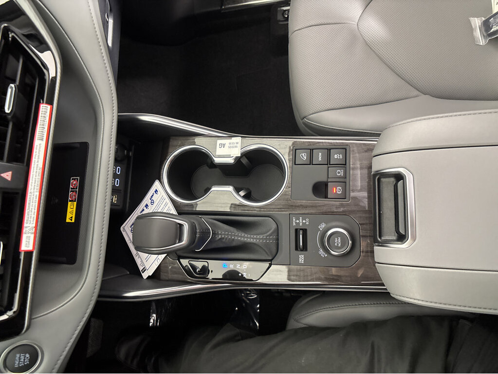 image-24 2026 Toyota Highlander