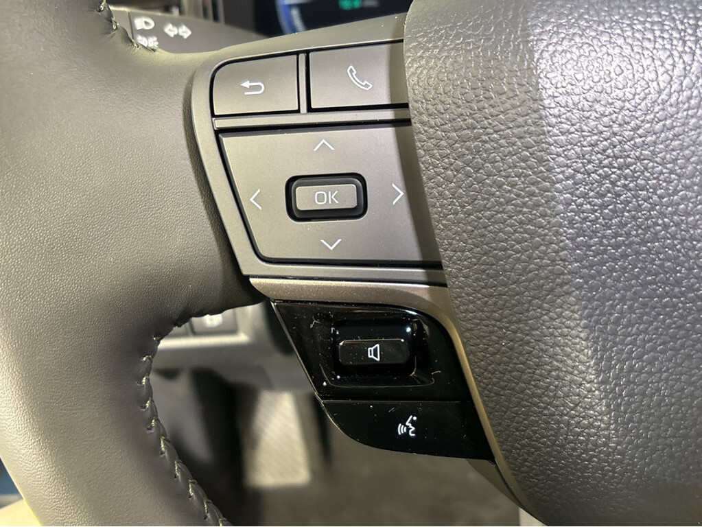 image-19 2026 Toyota Camry Hybrid