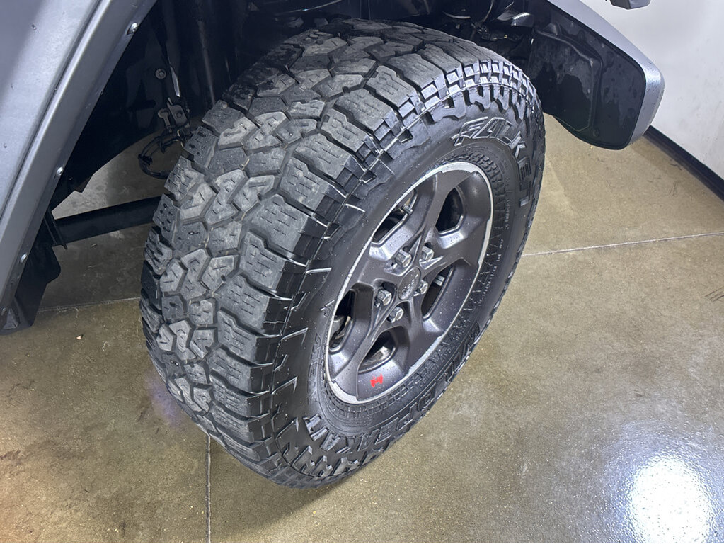 image-10 2023 Jeep Gladiator