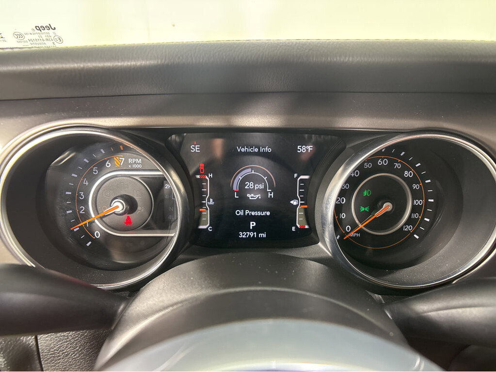 image-21 2023 Jeep Gladiator