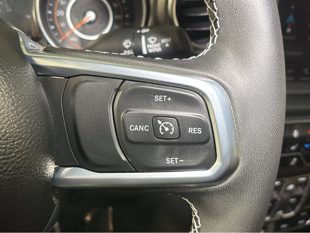 image-24 2023 Jeep Gladiator