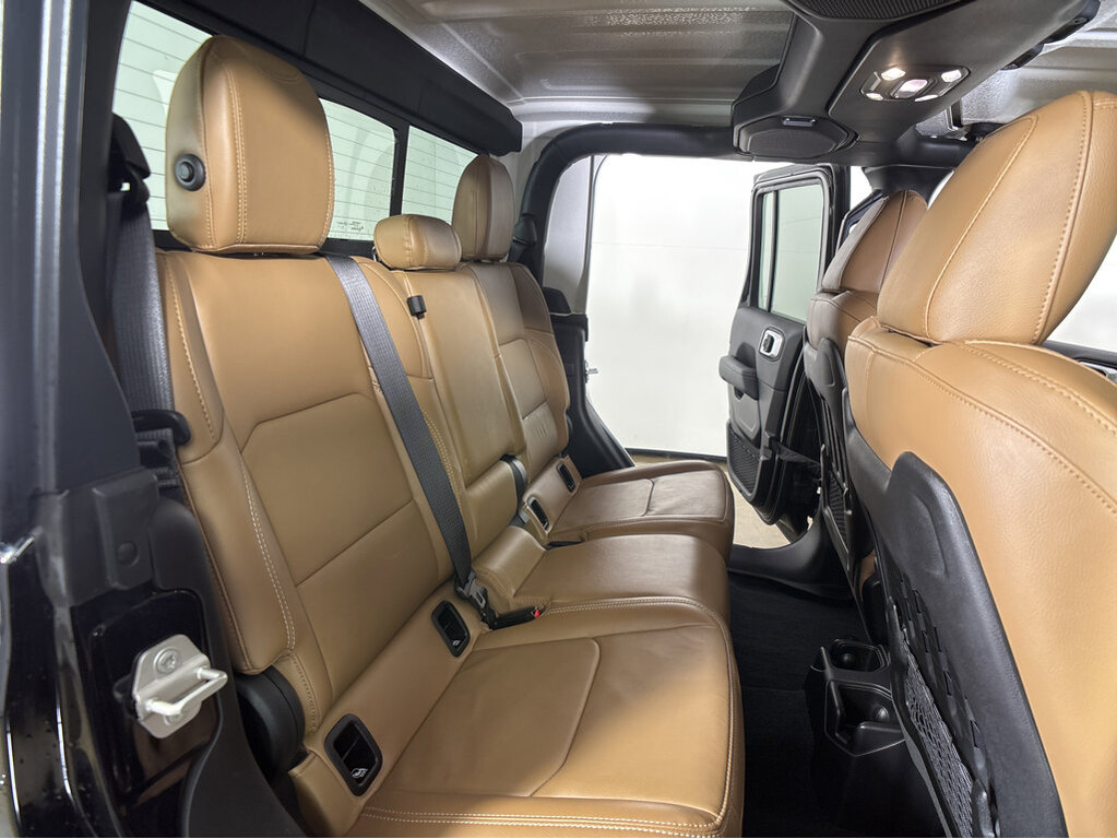 image-30 2023 Jeep Gladiator