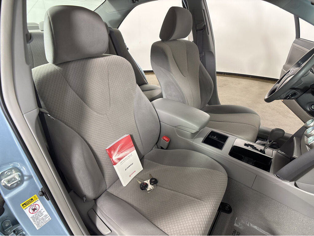 image-4 2009 Toyota Camry