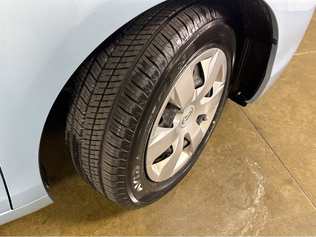 image-10 2009 Toyota Camry