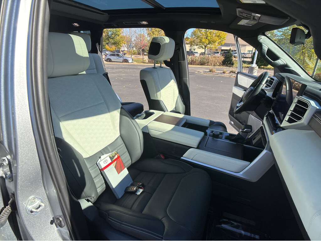 image-4 2024 Toyota Sequoia