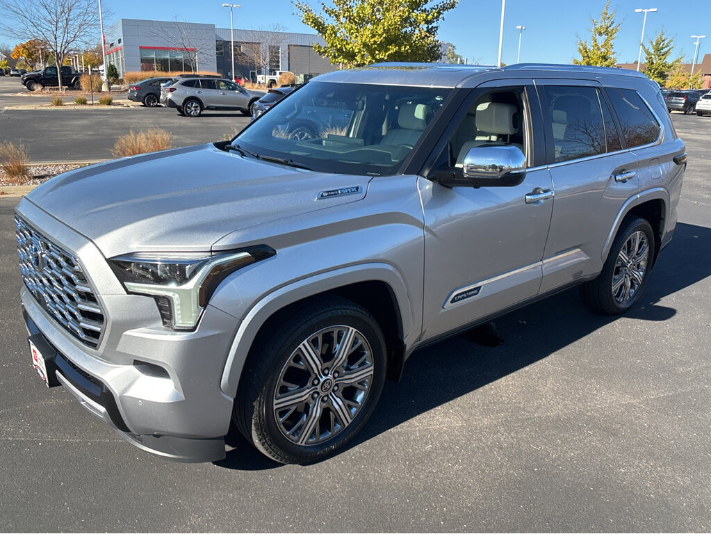 image-11 2024 Toyota Sequoia