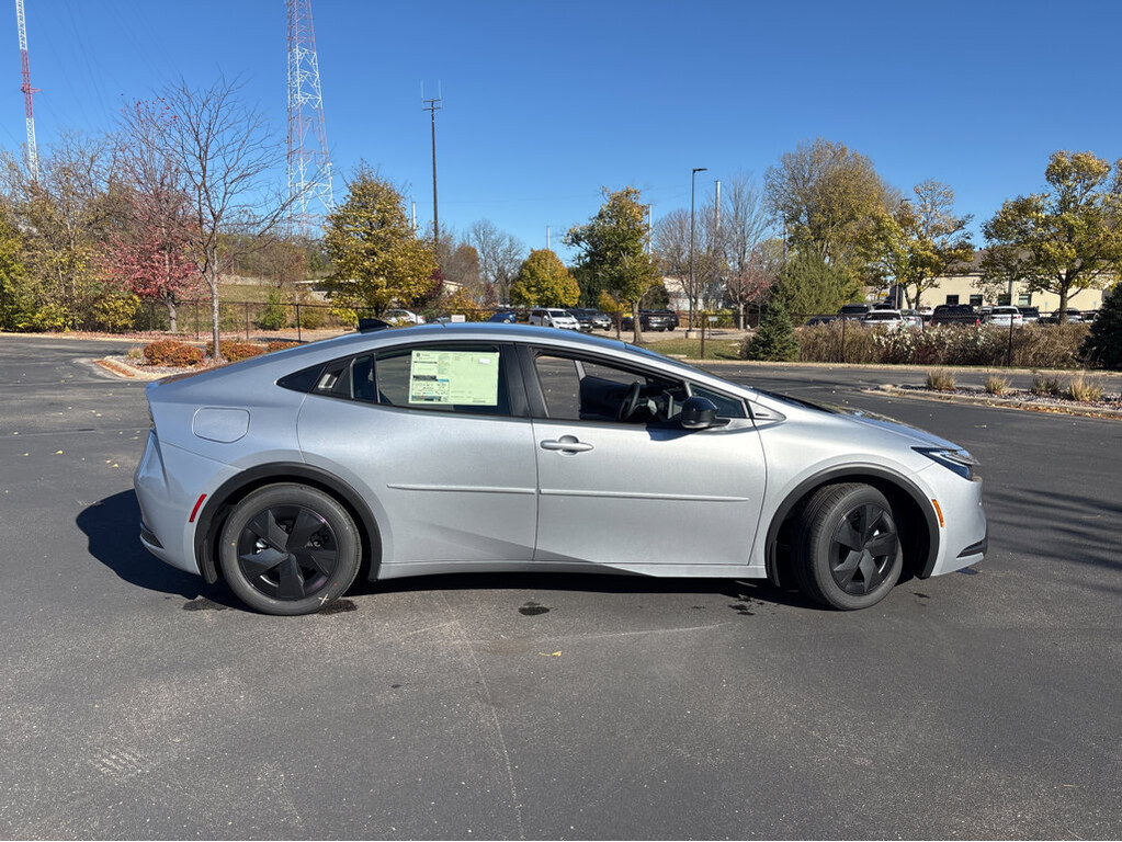 2026 Toyota Prius Plug-In Hybrid Located at Smart Motors Toyota slide-image