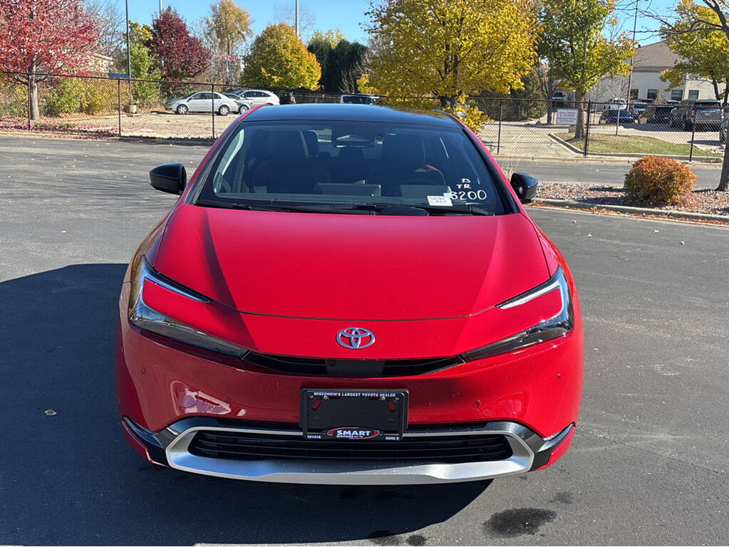 image-7 2026 Toyota Prius Plug-In Hybrid