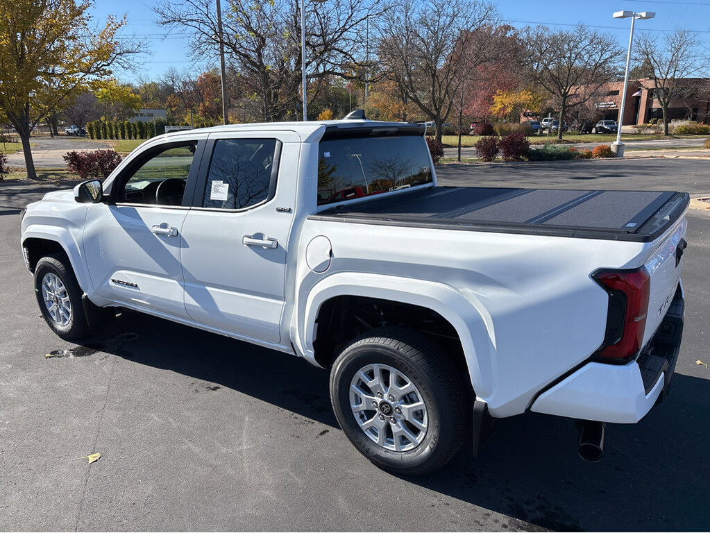 image-11 2025 Toyota Tacoma