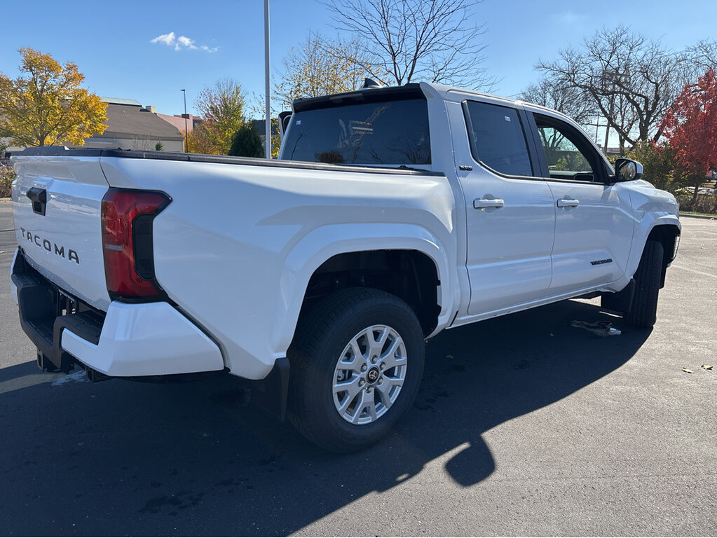 image-14 2025 Toyota Tacoma