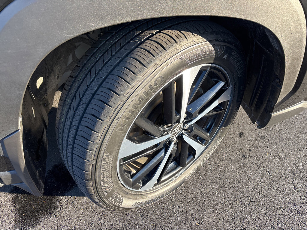 image-10 2024 Toyota Corolla Cross