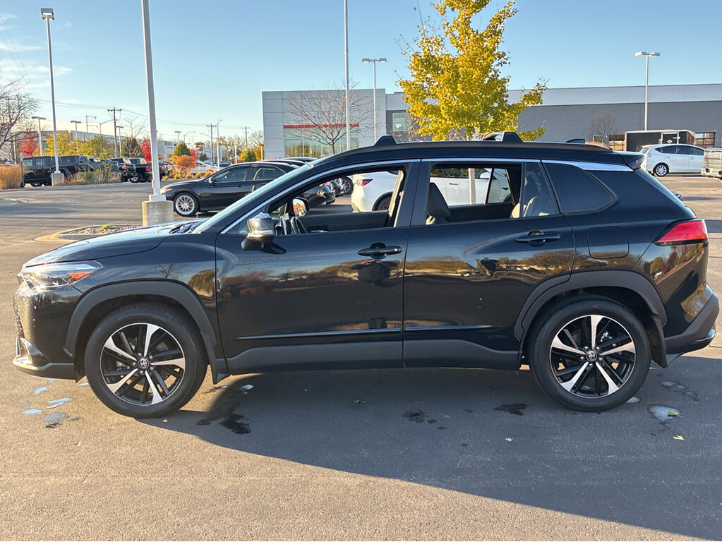 image-12 2024 Toyota Corolla Cross