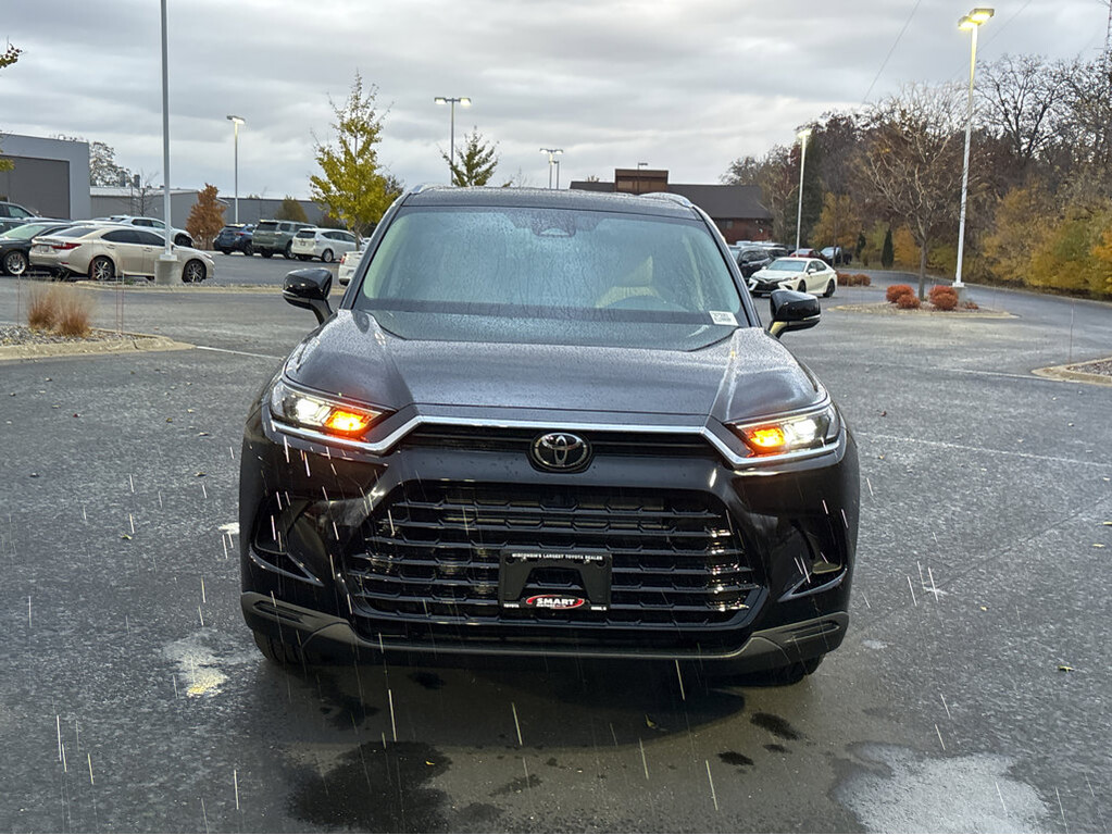 image-7 2026 Toyota Grand Highlander