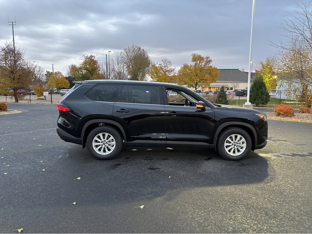 image-16 2026 Toyota Grand Highlander