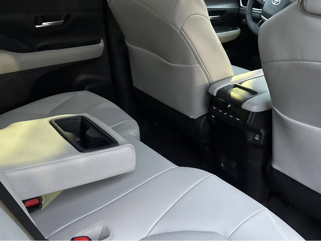 image-28 2026 Toyota Grand Highlander