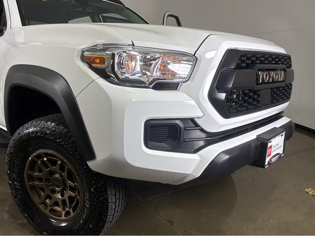 image-6 2023 Toyota Tacoma 4WD
