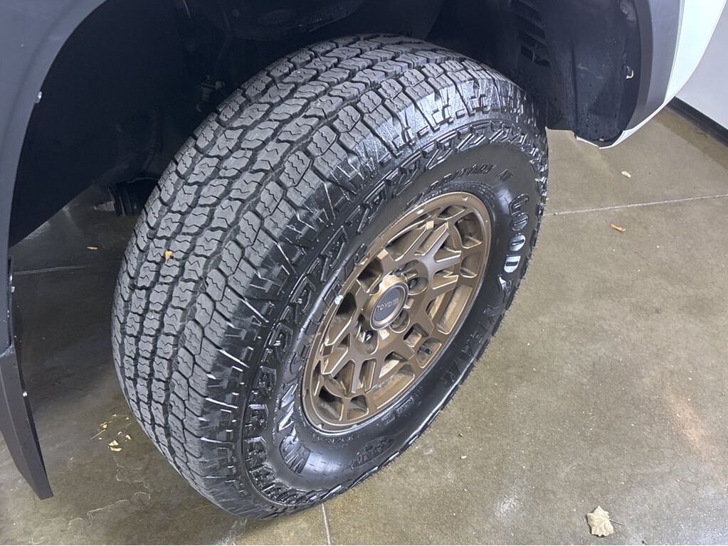 image-10 2023 Toyota Tacoma 4WD