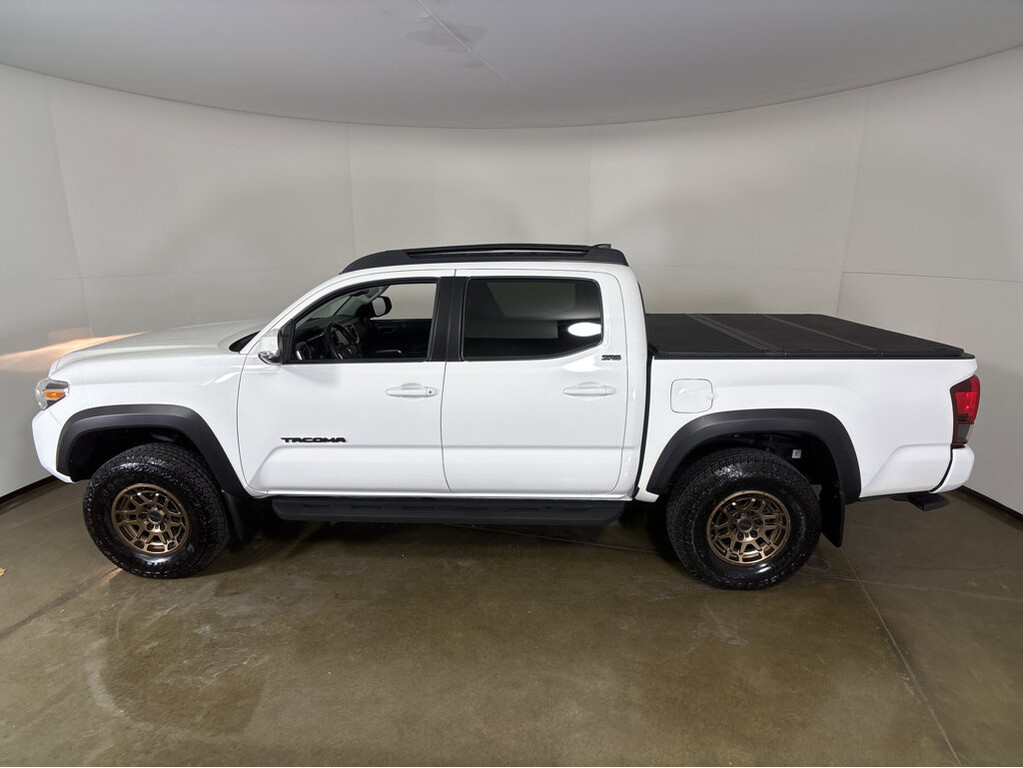 image-12 2023 Toyota Tacoma 4WD