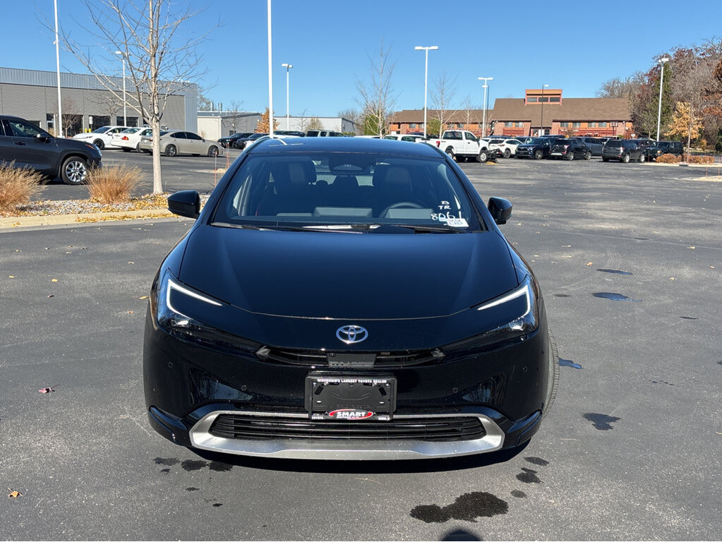 image-7 2026 Toyota Prius Plug-In Hybrid