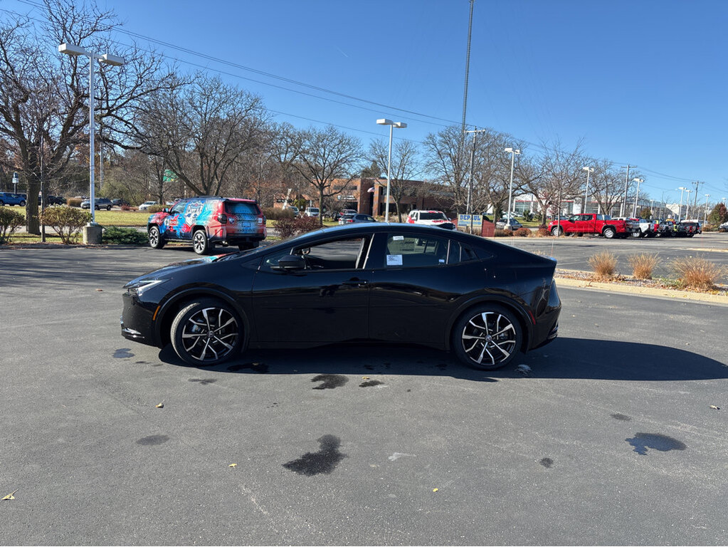 image-10 2026 Toyota Prius Plug-In Hybrid