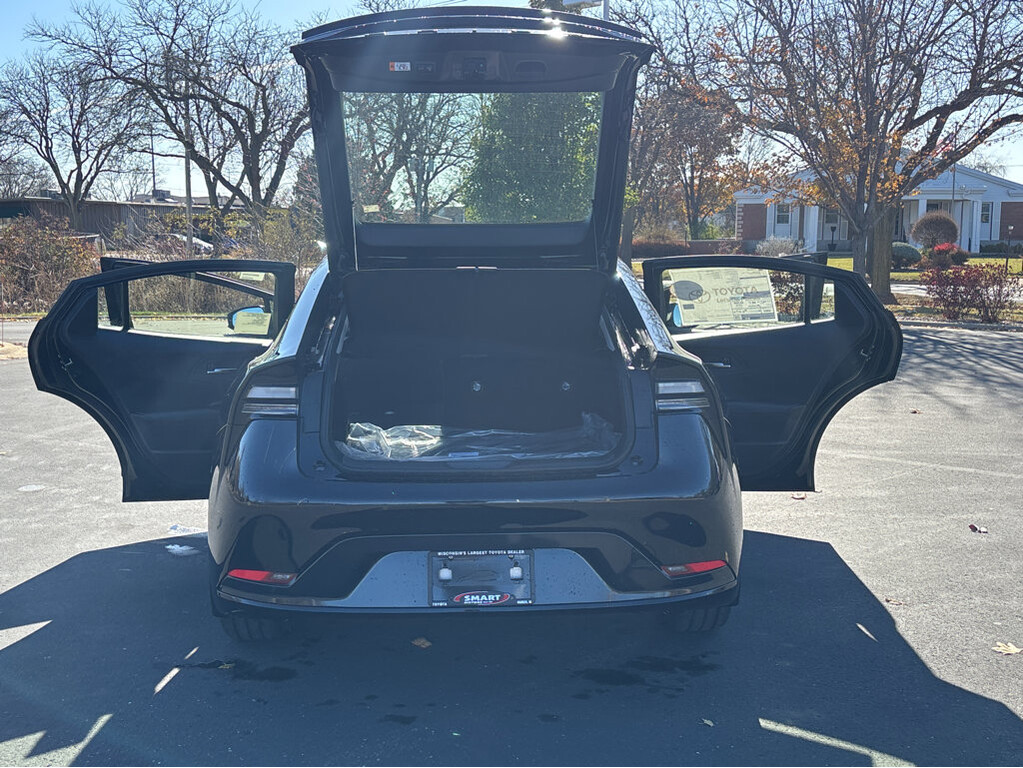 image-13 2026 Toyota Prius Plug-In Hybrid