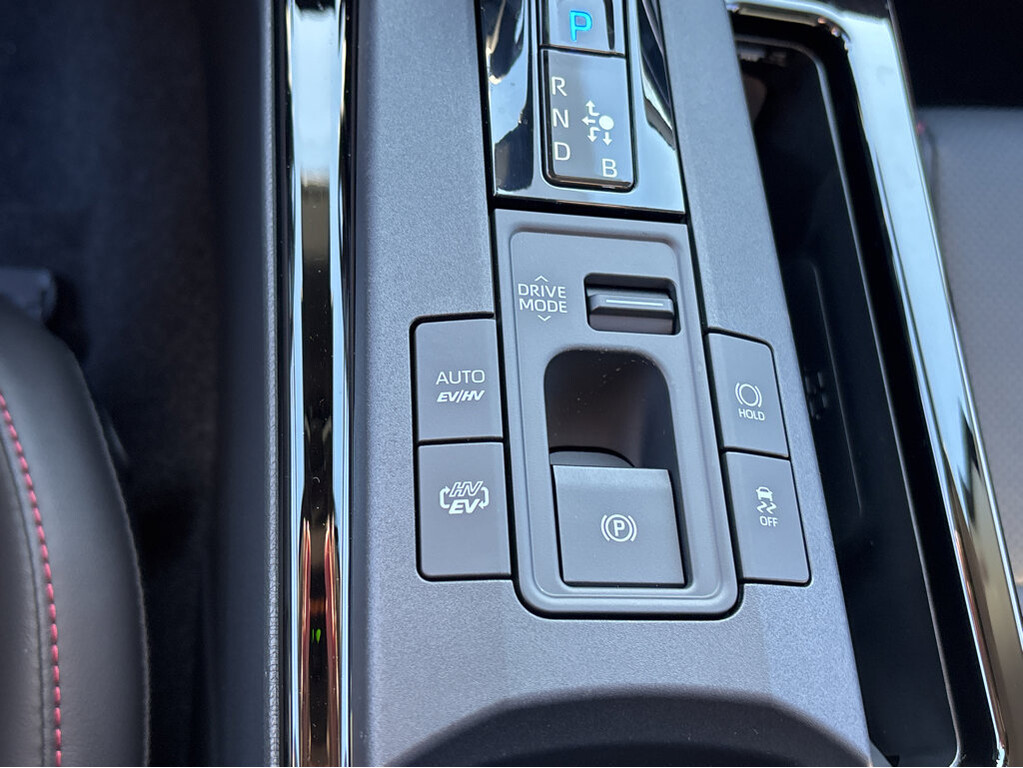 image-34 2026 Toyota Prius Plug-In Hybrid