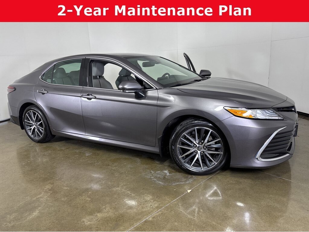 2023 Toyota Camry XLE's photo