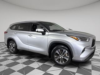 Thumbnail - 2022 Toyota Highlander Hybrid