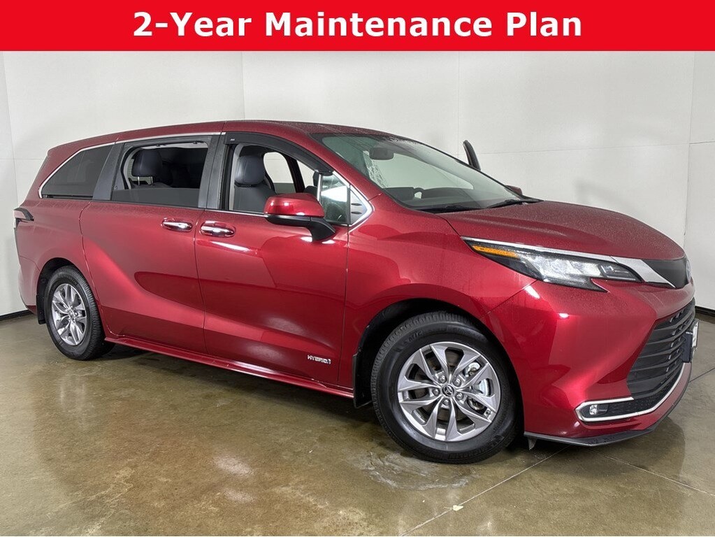 2021 Toyota Sienna Located at Smart Motors Toyota slide-image