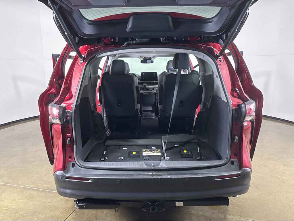 2021 Toyota Sienna Located at Smart Motors Toyota slide-image